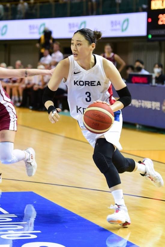 한국 여자농구 대표팀이 라트비아와의 2번째 평가전에서 더 크게 패했다. 사진=대한민국농구협회 제공