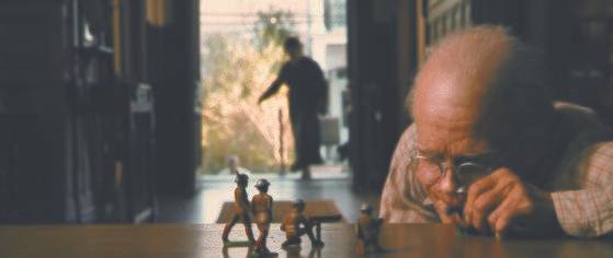 브래드 피트가 주연한 영화 '벤자민 버튼의 시간은 거꾸로 간다'.