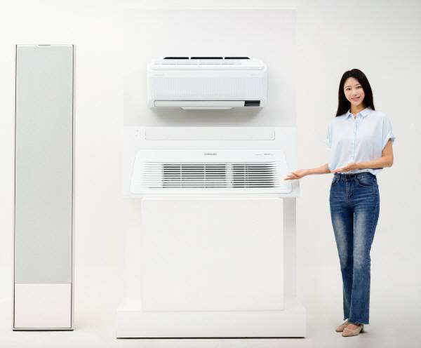 실외기 한 대로 스탠드, 벽걸이, 천장형까지 연결하는 ‘비스포크 무풍에어컨 핏홈’. 삼성전자 제공