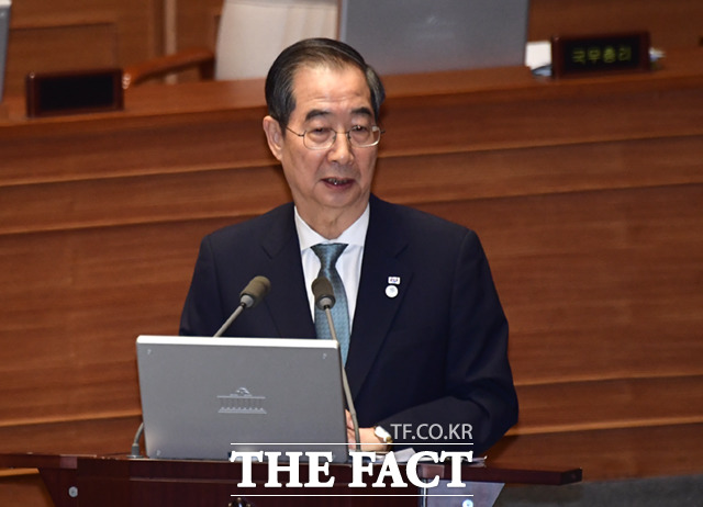 한덕수 국무총리가 13일 오후 서울 여의도 국회에서 열린 경제 분야 대정부질문에서 의원들 질의에 답하고 있다. /국회=이새롬 기자