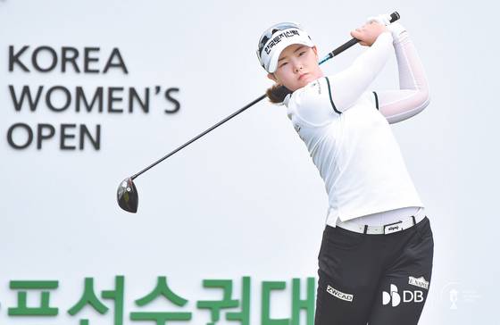Lim Hee-jeong hits a shot during the DB Group Korea Women's Open Golf Championship at Rainbow Hills Country Club in Eumseong, North Chungcheong on June 19, 2022. [YONHAP]