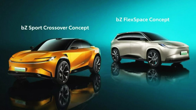 도요타가 지난 4월 18일 ‘2023 상하이모터쇼’에서 공개한 전기차 콘셉트 모델 ‘bZ 스포츠 크로스오버’와 ‘bZ 플렉스스페이스’. 도요타 제공