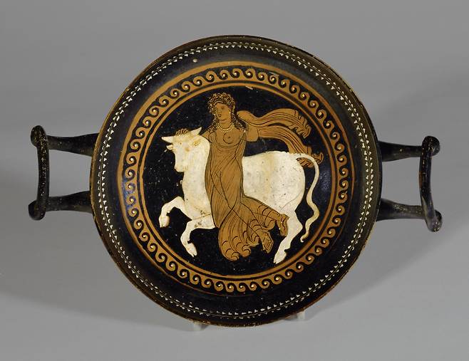 에우로페를 납치하는 제우스를 그린 킬릭스