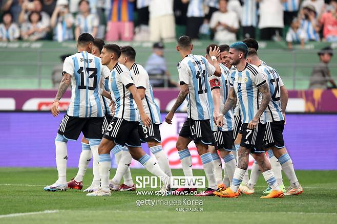 ▲ 아르헨티나 선수들 모두 중국어 이름을 달고 뛰어야 했다
