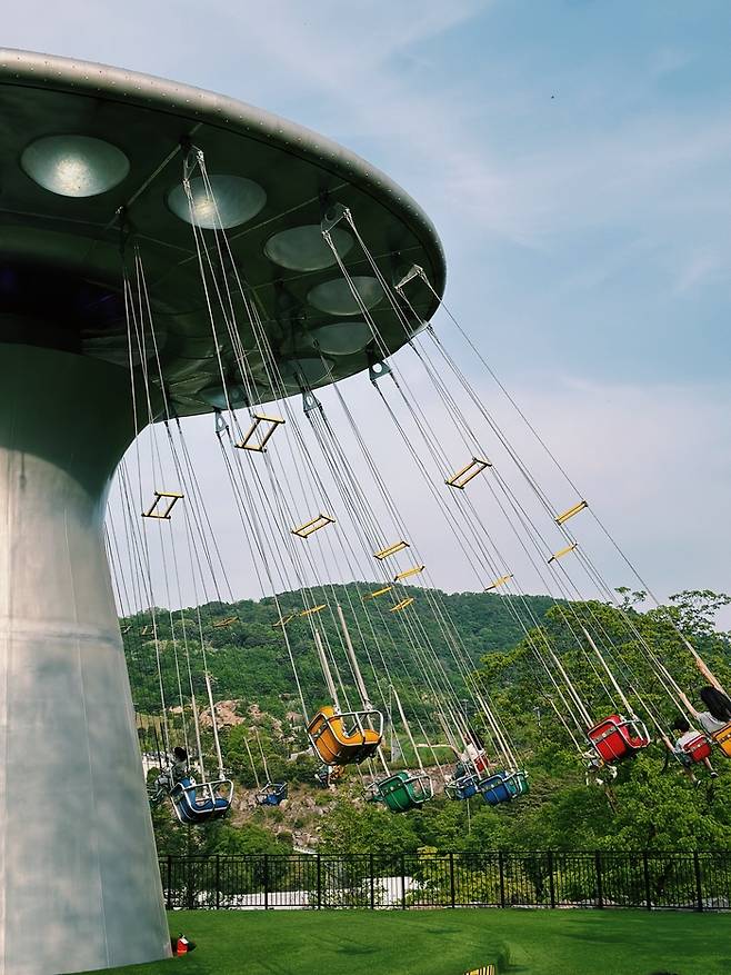 UFO 회전그네 / 사진= 권효정 여행+ 기자