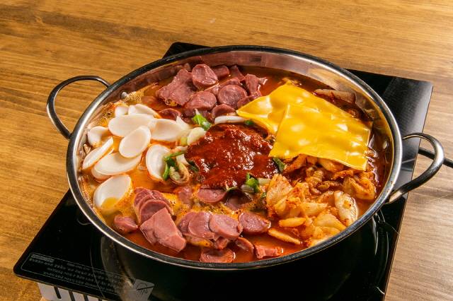 술, 담배를 즐기면 짠맛을 선호하게 된다는 연구 결과가 나왔다./사진=클립아트코리아