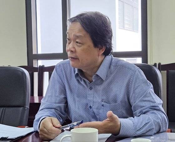 이민·이주 정책 전문가인 당 응우옌 아인 베트남 사회과학원 경제학과 교수가 지난달 16일 중앙일보와 인터뷰를 가졌다. 하노이=이영근 기자