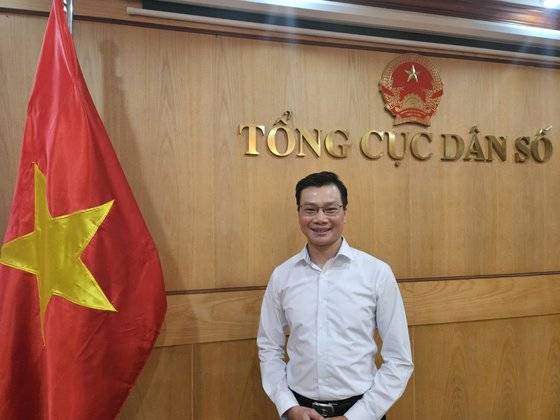 루옹 쾅 당 보건부 인구가족계획국 인사조직과장이 지난달 16일 중앙일보와 인터뷰를 가졌다. 하노이=이영근 기자