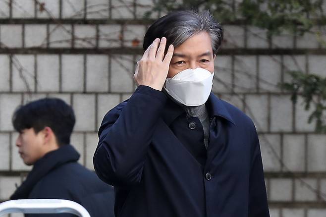 서울고법 민사8-3부가 조국 전 법무부 장관과 아내 정경심 전 동양대학교 교수가 세계일보와 소속 기자 2명을 상대로 낸 정정보도·손해배상 소송 항소심에서 원고 일부 승소 판결한 원심을 유지했다고 밝혔다. 사진은 지난 2월3일 서울 서초구 서울지방법원에 출석하는 조 전 장관. /사진=뉴스1