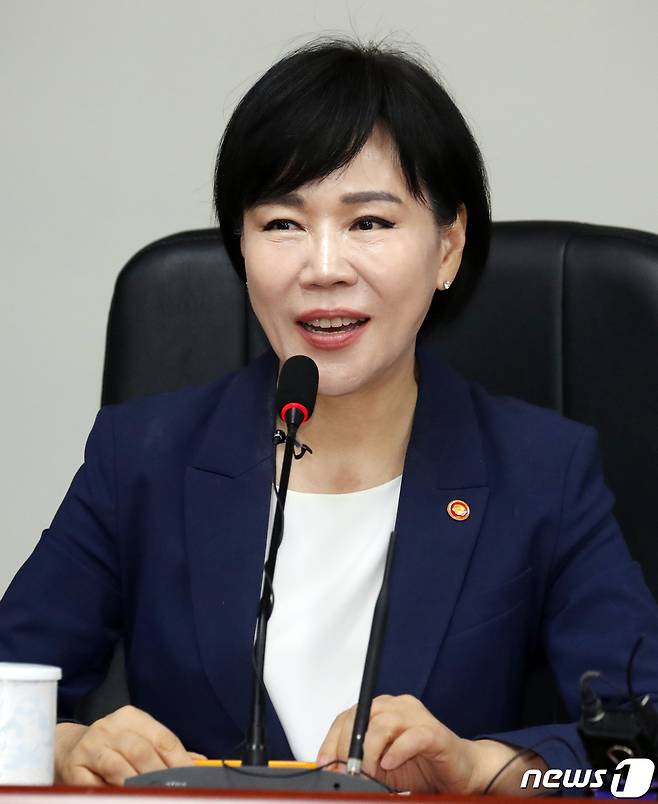 오는 27일 퇴임하는 전현희 국민권익위원장이 26일 오전 서울 종로구 세종대로 정부서울청사에서 열린 퇴임 기자간담회에서 인사말을 하고 있다. 2023.6.26/뉴스1 ⓒ News1 김명섭 기자