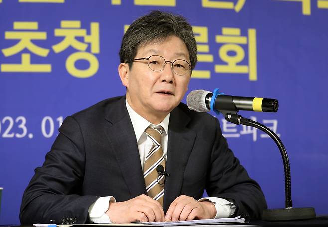 국민의힘 유승민 전 의원이 11일 오전 대구 아트파크에서 열린 대구·경북 언론인 모임 '아시아포럼21' 초청토론회에서 발언하고 있다. [연합]