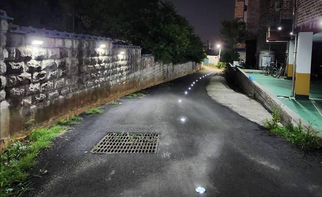 [진천=뉴시스] 덕산중학교 일대 범죄예방 환경 개선사업. (사진=진천경찰서 제공) photo@newsis.com *재판매 및 DB 금지