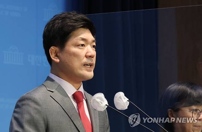 이용 의원 [연합뉴스 자료사진]