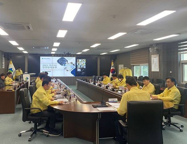 [진주=뉴시스] 김일환 원장이 주재해 안전한국훈련 상시훈련을 실시중인 모습. *재판매 및 DB 금지