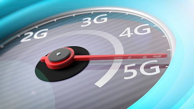 5G 28GHz를 제대로 구현하려면 그에 걸맞은 기술이 필요하다. 출처=엔바토엘리먼트