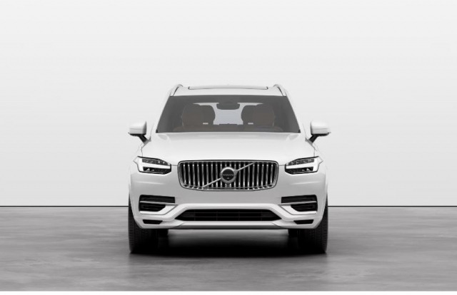 볼보 XC90 리차지 PHEV의 전면부는 특유의 심플함이 돋보인다. 사진제공=볼보코리아