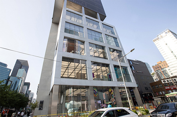 Samsung Electronics Co.’s first experimental flagship store in Gangnam, Seoul [Photo provided by Samsung Electronics]