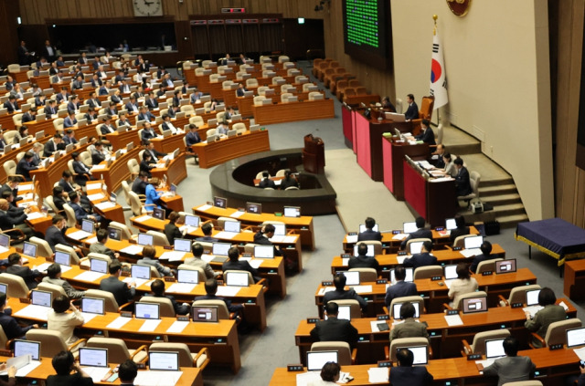 국회는 30일 본회의를 열고 ‘미술진흥법’ 제정안을 통과시켰다. 연합뉴스