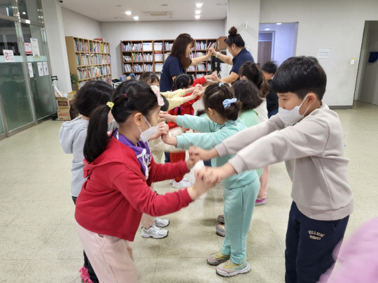 서산석남마을학교의 전래놀이교실 모습. 사진=충남교육청