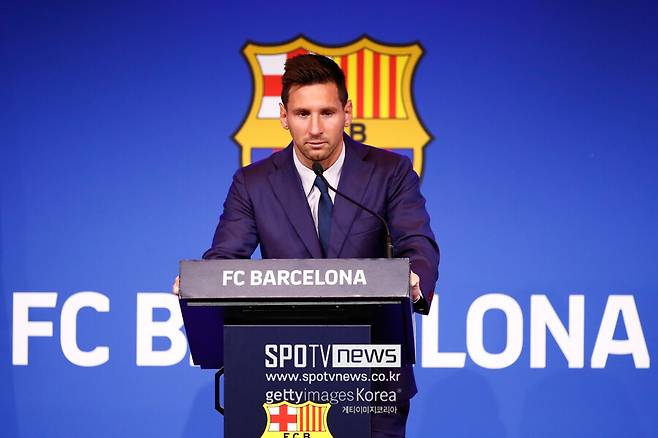 ▲ 2021년 바르셀로나를 떠나야만 했던 메시