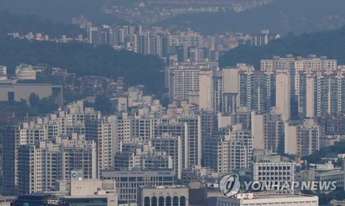 서울 남산에서 바라본 서울 아파트 모습 
[연합뉴스 자료사진]