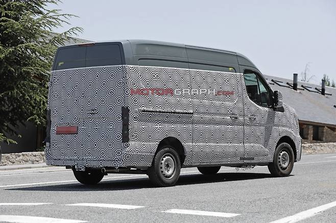 르노 마스터 시험주행차량 (사진제공 : Baldauf)