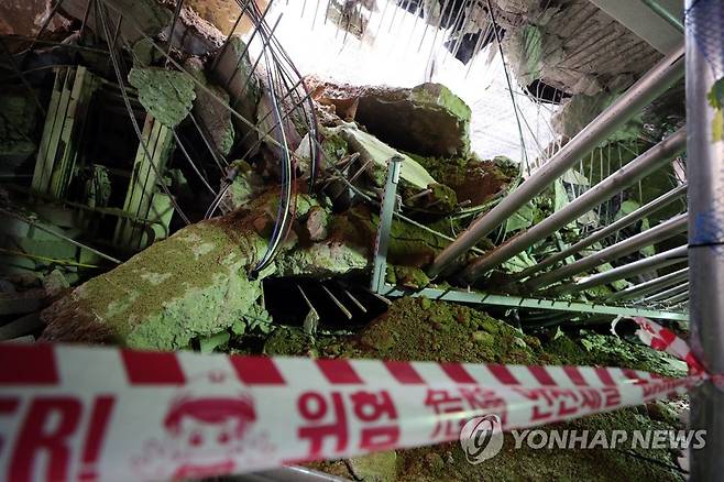 붕괴 사고 발생한 인천 아파트 건설 현장 [연합뉴스 자료사진]