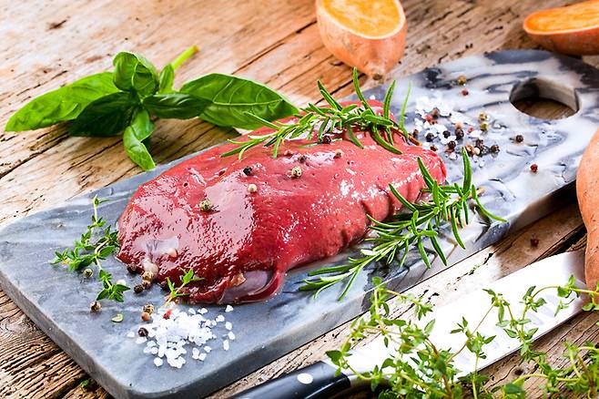 소 간은 저칼로리, 고영양소 함량으로 슈퍼푸드로 인정받고 있다. [사진= 게티이미지뱅크]