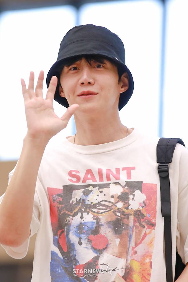 출국하는 김선호