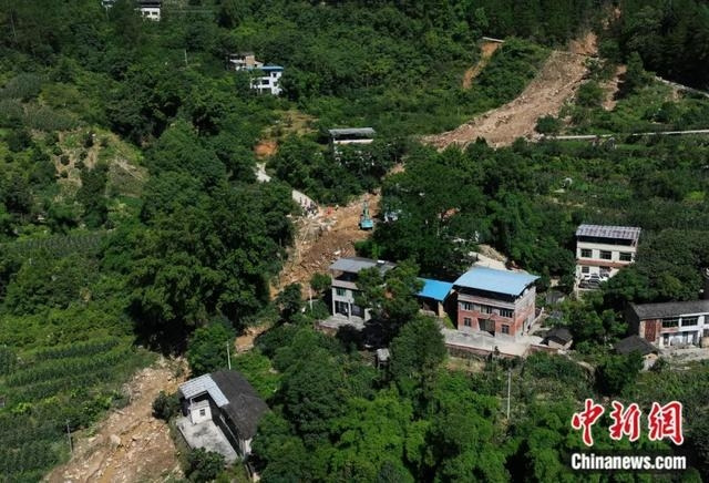 중국 서남부 충칭 산사태 현장 [중국신문망 캡처]