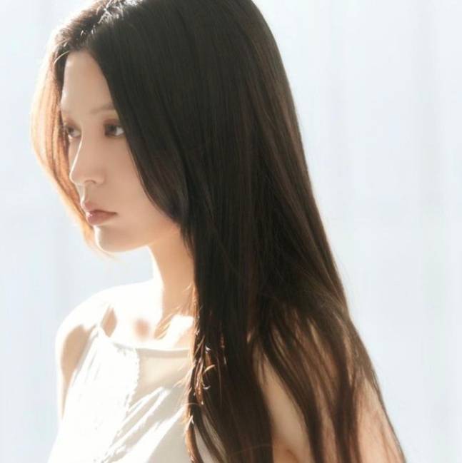 조민씨가 공개한 앨범 커버 이미지. [사진출처 = 조민 인스타그램]