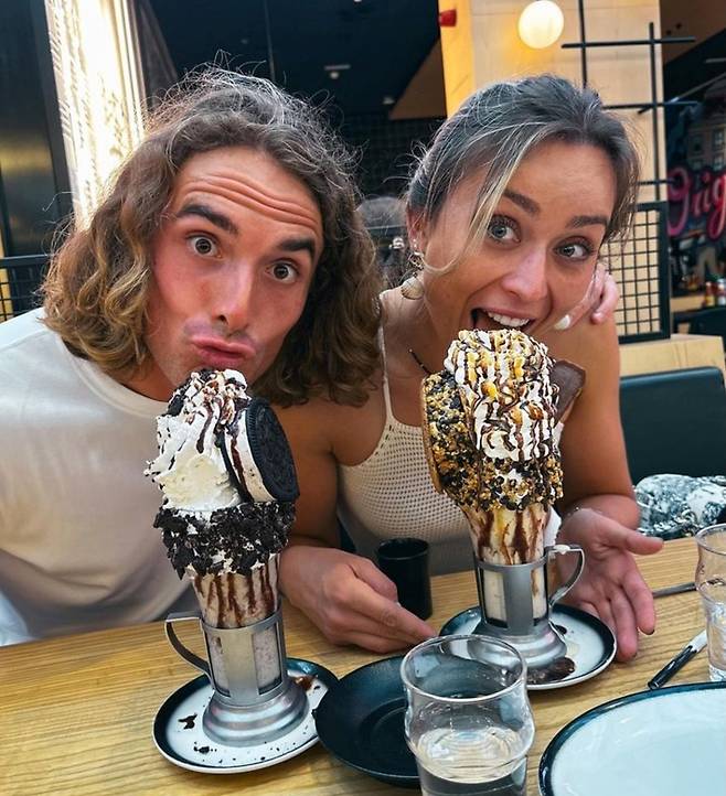 치치파스(왼쪽)와 바도사 [치치도사 소셜 미디어 사진. 재판매 및 DB 금지]