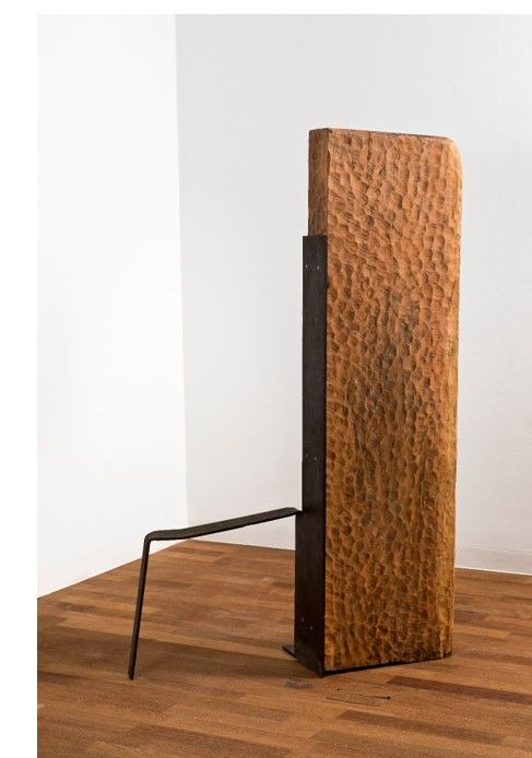 Shim Moonseup Metaphor 1996 Wood, steel105 x 33 x 172cm 41.3 x 13 x 67.7in.심문섭: ⓒShim Moonseup (이미지 제공: 가나아트) *재판매 및 DB 금지