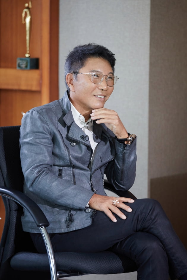 Tinggal di Beijing China, Lee Soo Man Dikabarkan Gelar Audisi Idol