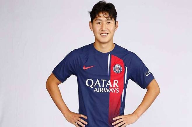 파리생제르맹으로 이적한 이강인. PSG 공식 홈페이지