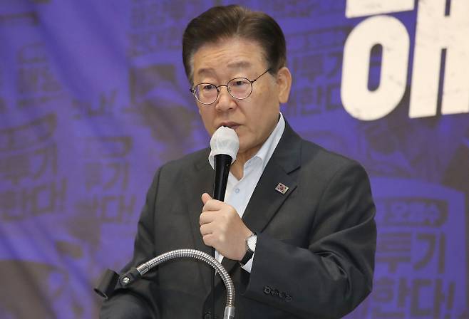 이재명 더불어민주당 대표가 서울-양평 고속도로 원안 추진을 촉구하면서 정부를 향한 강도 높은 비판을 이어갔다. 사진은 이재명 대표. /사진=뉴스1