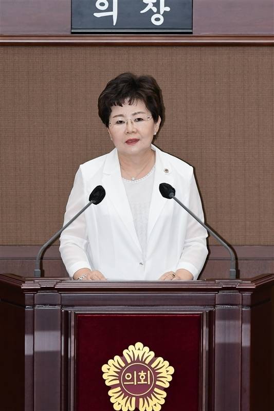 지난 5일 열린 제319회 정례회 7차 본회의에서 5분 자유발언을 하는 왕정순 의원