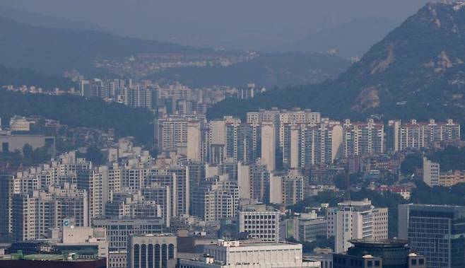 남산에서 바라본 서울 시내 아파트 [사진=연합뉴스]