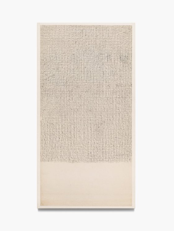 정상화, 무제, 1974, 종이에 흑연, 프로타주, 186 x 94.5 cm. [사진 갤러리현대]