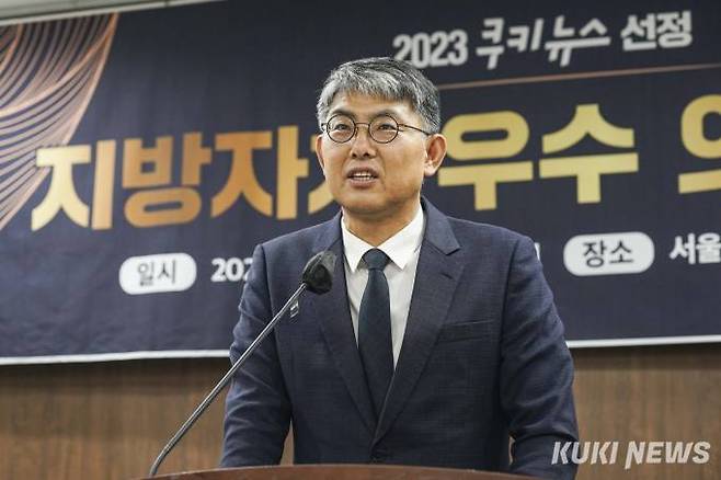 김지방 쿠키뉴스 대표가 12일 오후 서울 중구 서울시의회 제2대회의실에서 열린 2023 쿠키뉴스 선정 지방자치 우수 의정대상에서 인사말을 하고 있다.