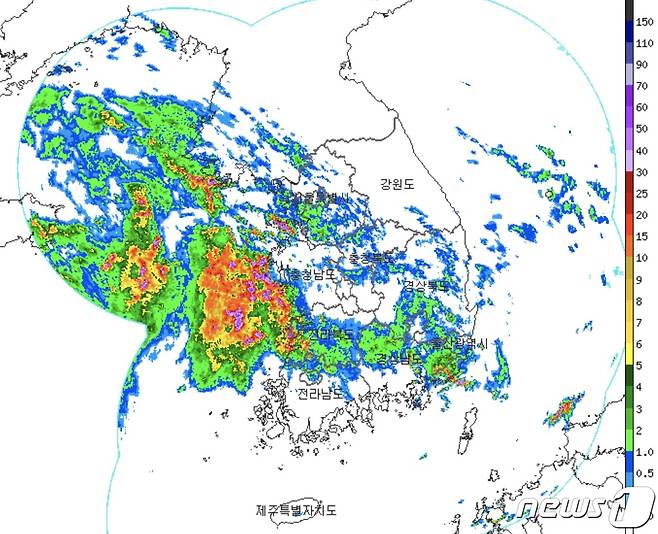 13일 오전 8시30분 기준 강우 레이더(기상청 제공) ⓒ 뉴스1