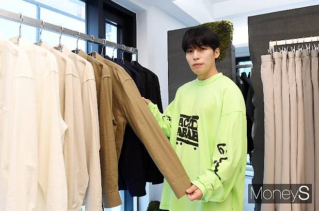 120만 유튜브 구독자를 보유한 강대헌 KKST 대표가 새로운 도전을 이어간다. 사진은 강 대표 모습. /사진=장동규 기자