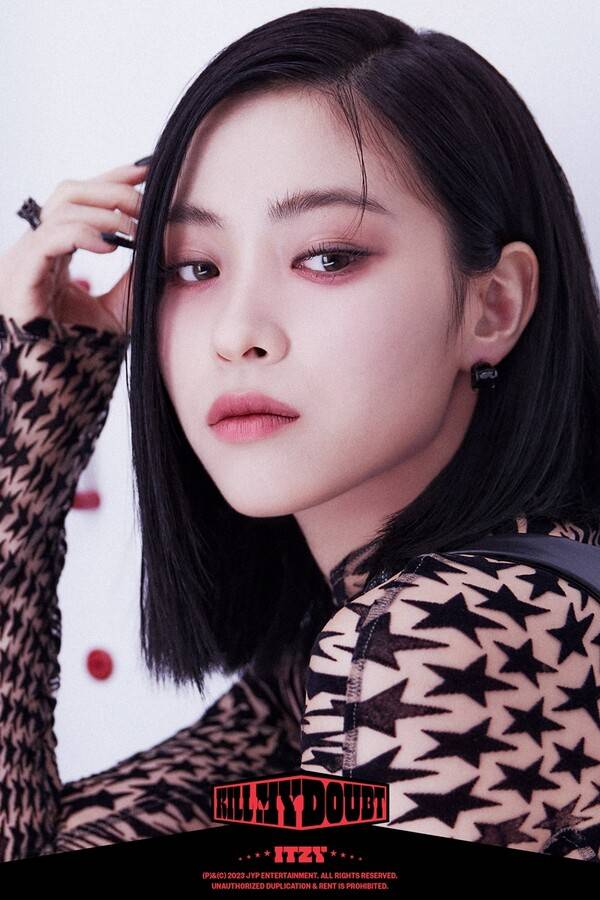 ▲ '킬 마이 다웃' 류진 콘셉트 사진. 제공|JYP엔터테인먼트