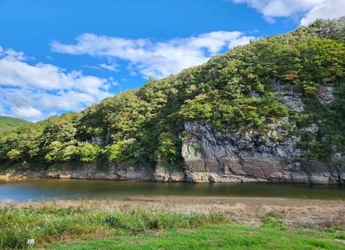 국보 '울주 대곡리 반구대 암각화' 전경  [문화재청 제공. 재판매 및 DB 금지]