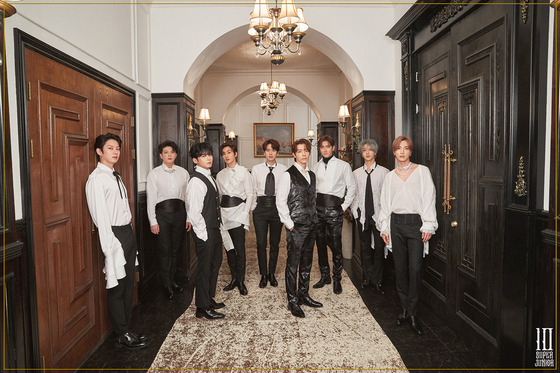 Boy band Super Junior [SM ENTERTAINMENT]