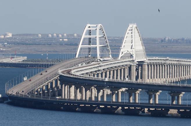 지난 4일(현지 시각) 촬영된 러시아 크림대교의 모습 ⓒ TASS=연합뉴스