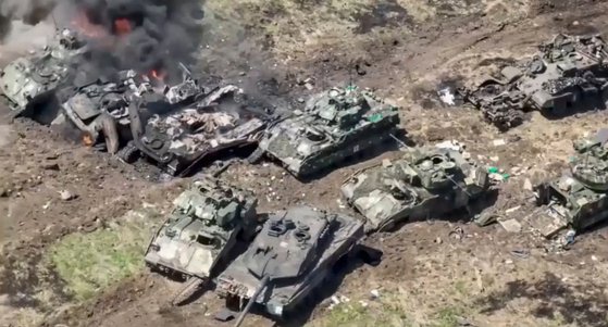 자포리자에서 파괴된 우크라이나 군의 브래들리 장갑차, 레오파르트 전차. 러시아 국방부
