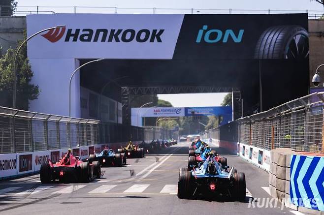 한국타이어 타이틀 스폰서 대회 ‘2023 한국 로마 E-PRIX(2023 HANKOOK ROME E-PRIX)’ 대회 장면.   사진=한국타이어.