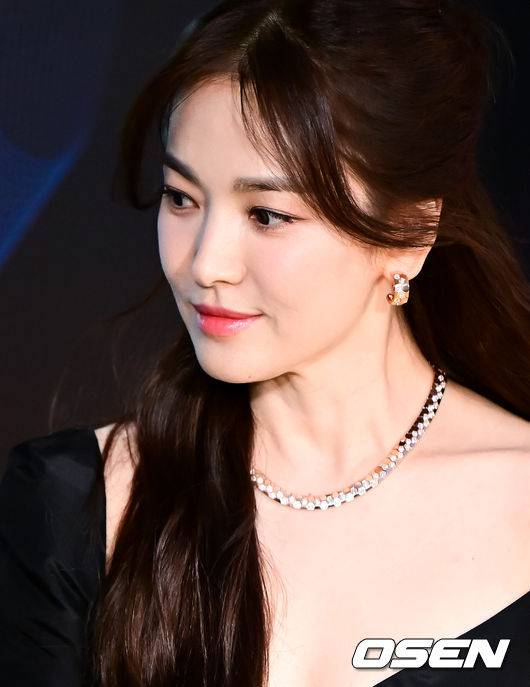 [OSEN=인천, 지형준 기자]배우 송혜교가 포토타임을 하고 있다. 2023.07.19 /jpnews@osen.co.kr