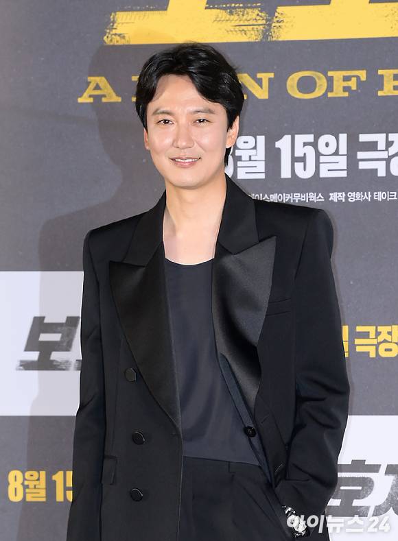 배우 김남길이 24일 오전 서울 CGV용산아이파크몰에서 열린 영화 '보호자'(감독 정우성) 제작보고회에 참석하고 있다. [사진=정소희 기자]